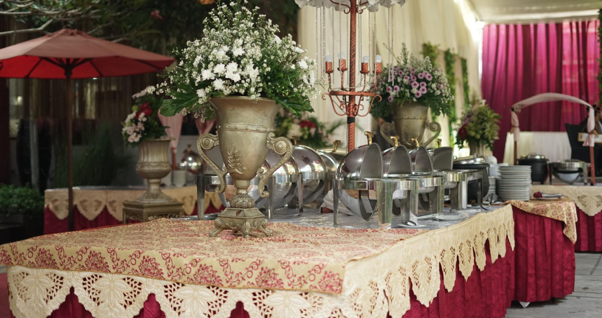 Where Mughal Grandeur Meets Blooming Seasons